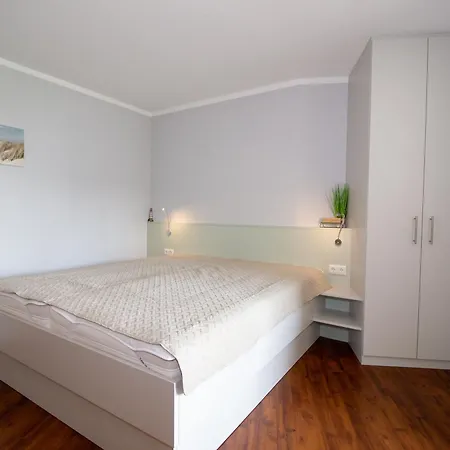 Διαμέρισμα Lord Nelson 417 *